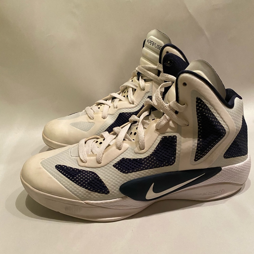 MENS NIKE HYPERFUSE 2011 WHITE/NAVY SIZE 9